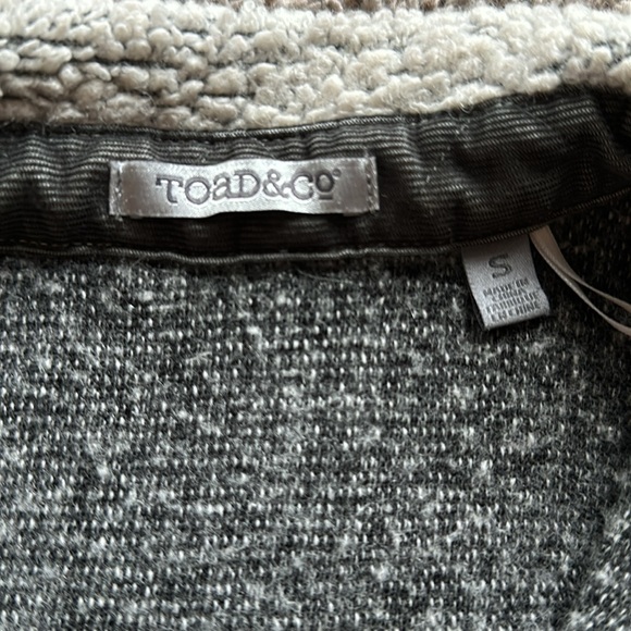 Toad and Co wool button up - Picture 3 of 5